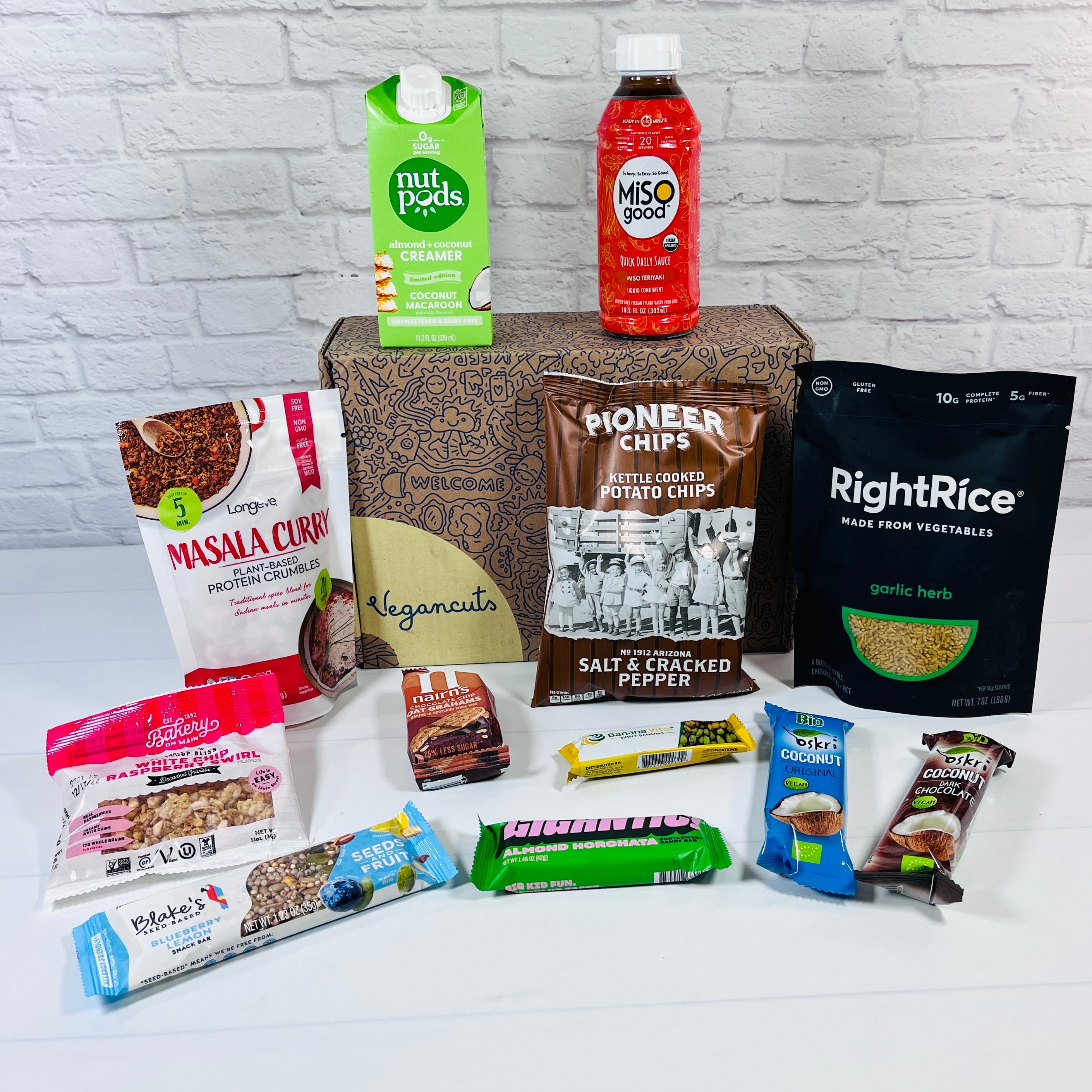 Vegancuts Snack Box February 2022 Review & Coupon: Snacks & Meals to Steal Your Heart