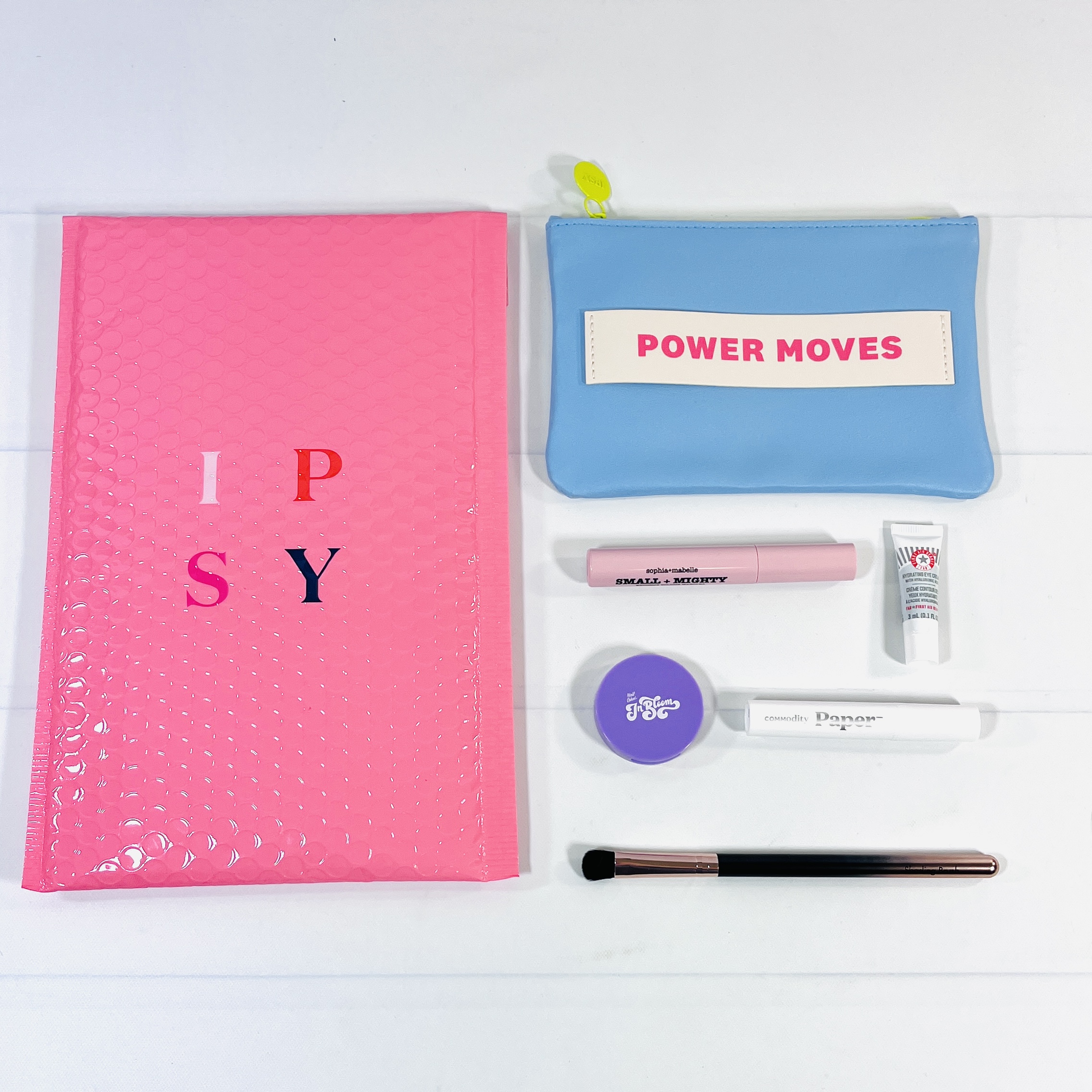 Ipsy Glam Bag March 2022 Review – Classic
