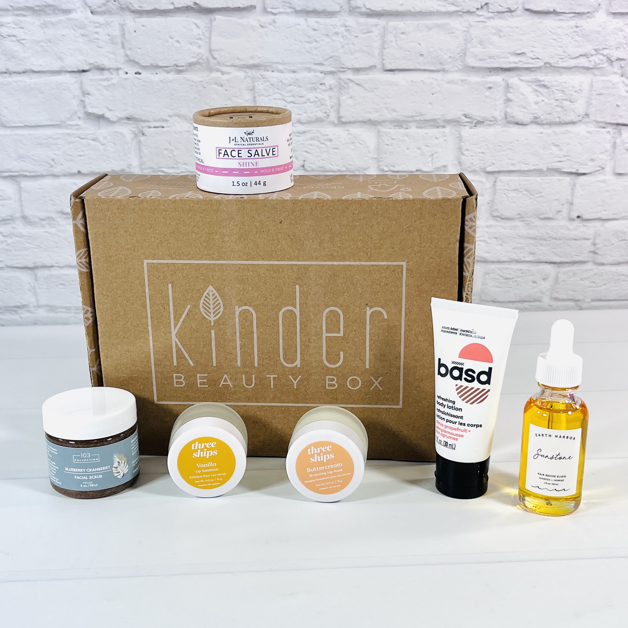 Kinder Beauty Box March 2022 Review – RISE and AWAKEN BOXES!