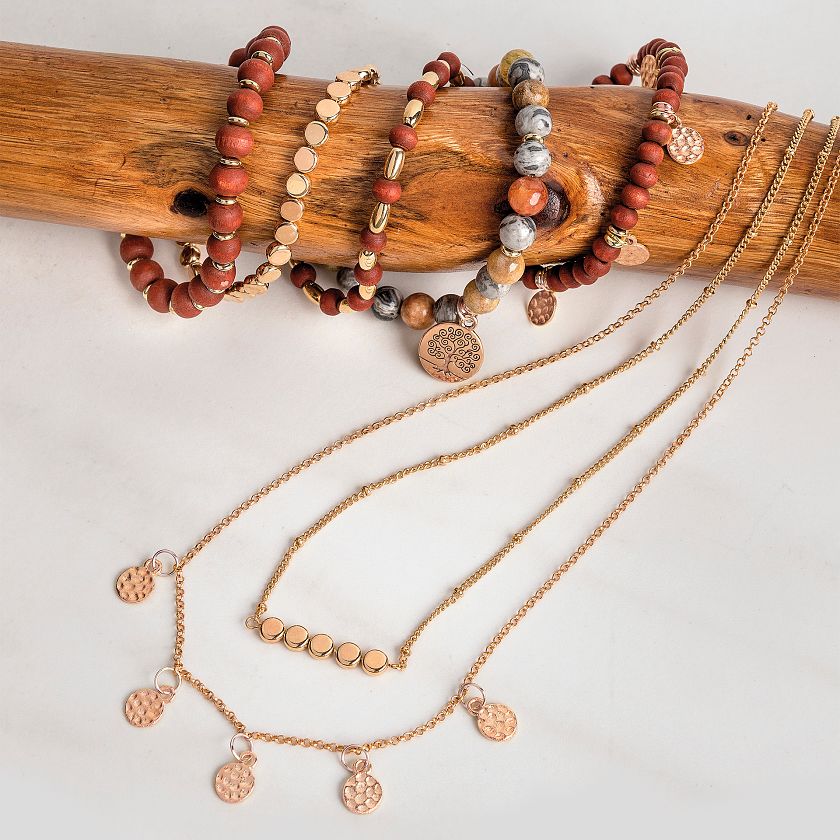 Annie’s Simply Beads Kit-of-the-Month Club: 50% Off First Month!