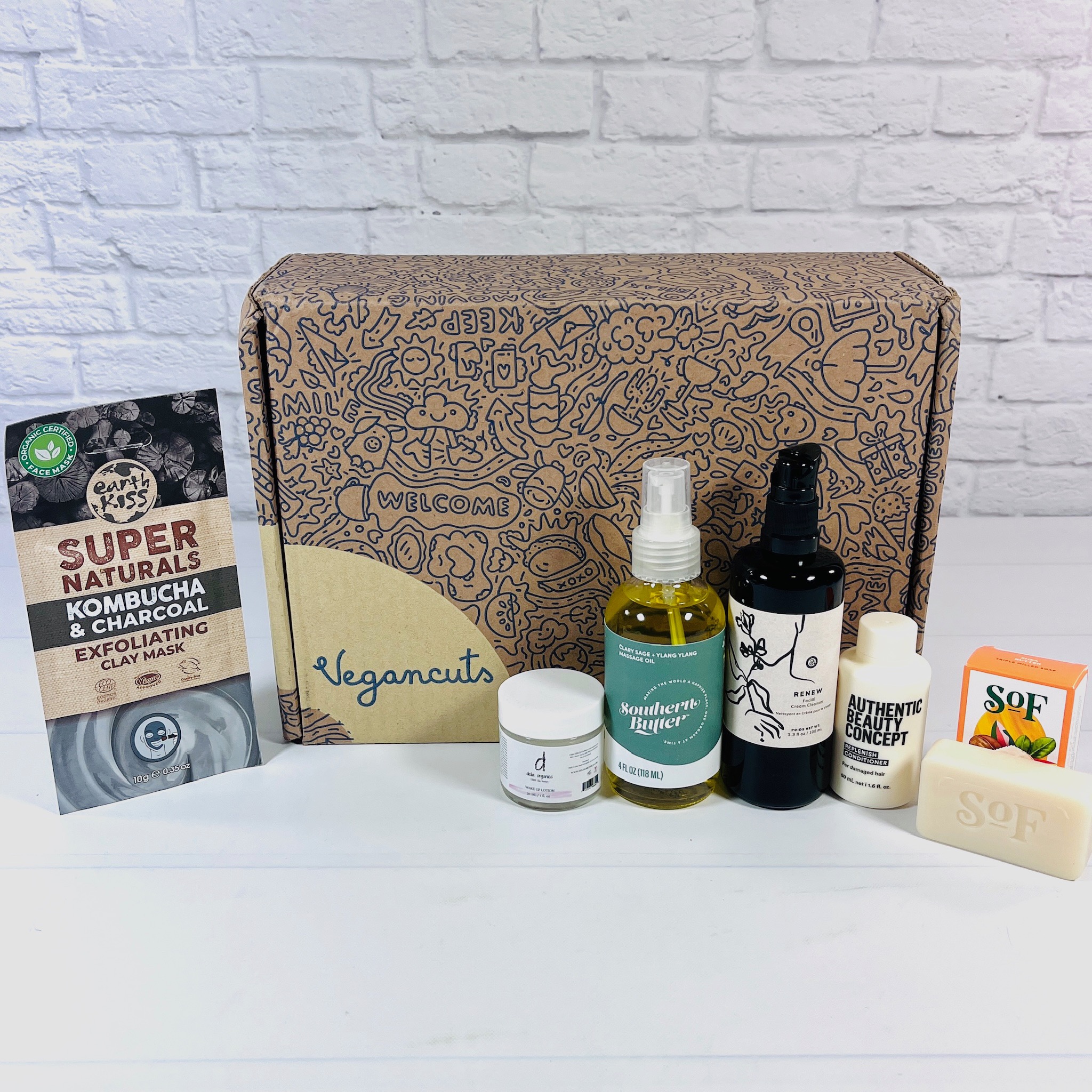 Vegancuts Beauty Box November 2022 Review – GLOWY GIFTS OF GRATITUDE!