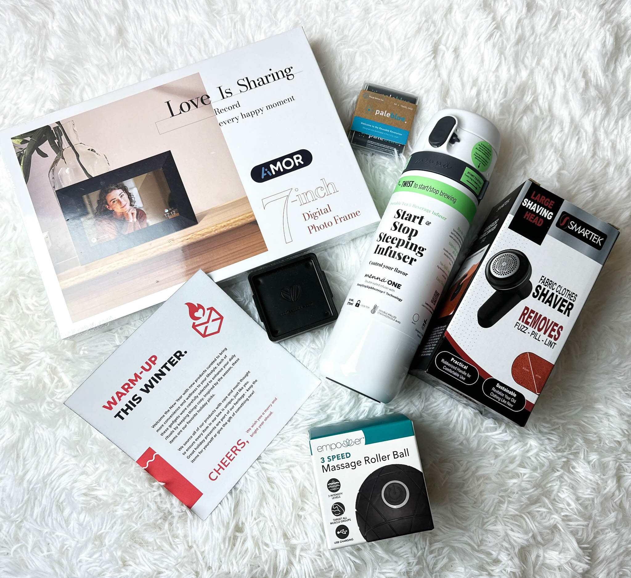 Breo Box Winter 2022 Review: Cold Weather Companions