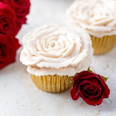 Mother’s Day Gift Idea: Give Baking Fun with Bake Eat Love Box Subscription!