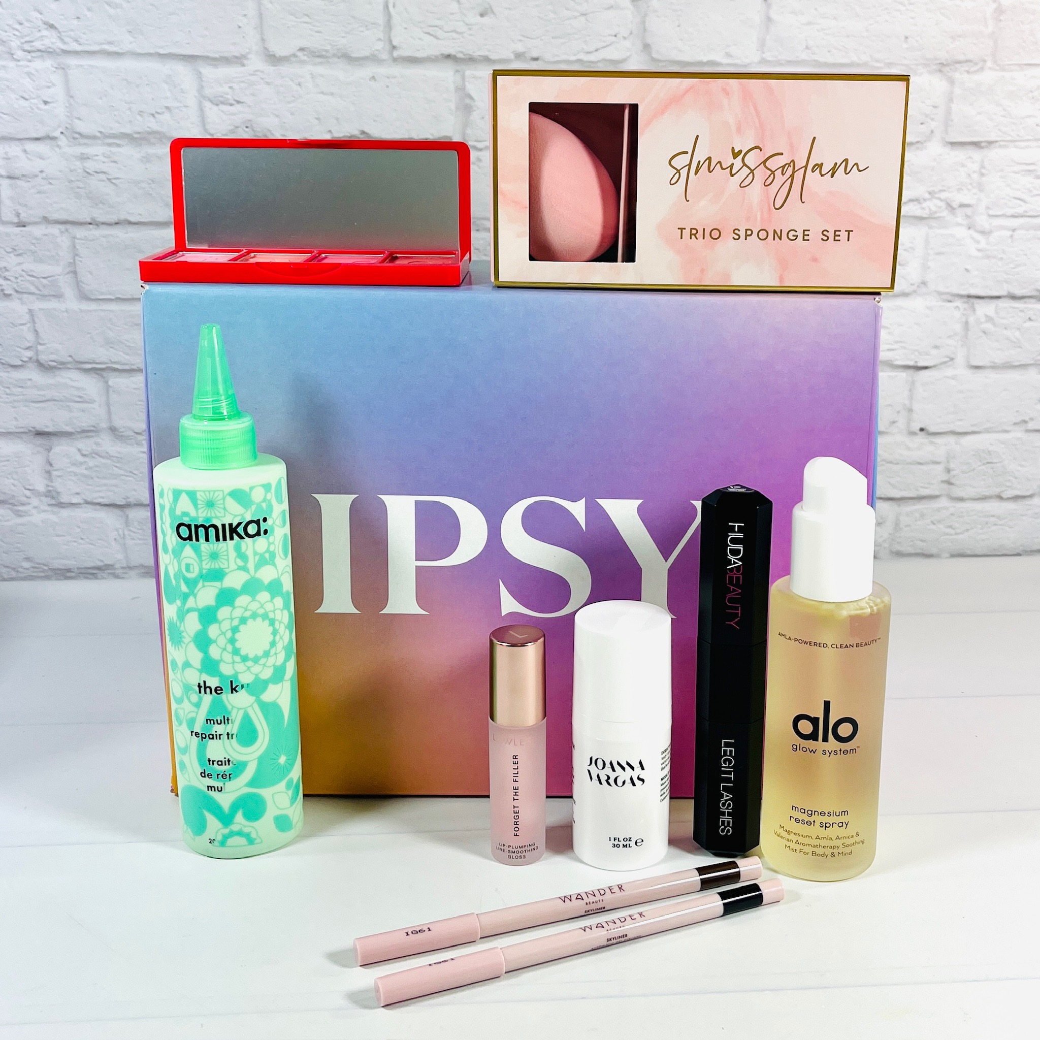 IPSY Icon Box August 2023 Review: Curated by Vanessa Hudgens!