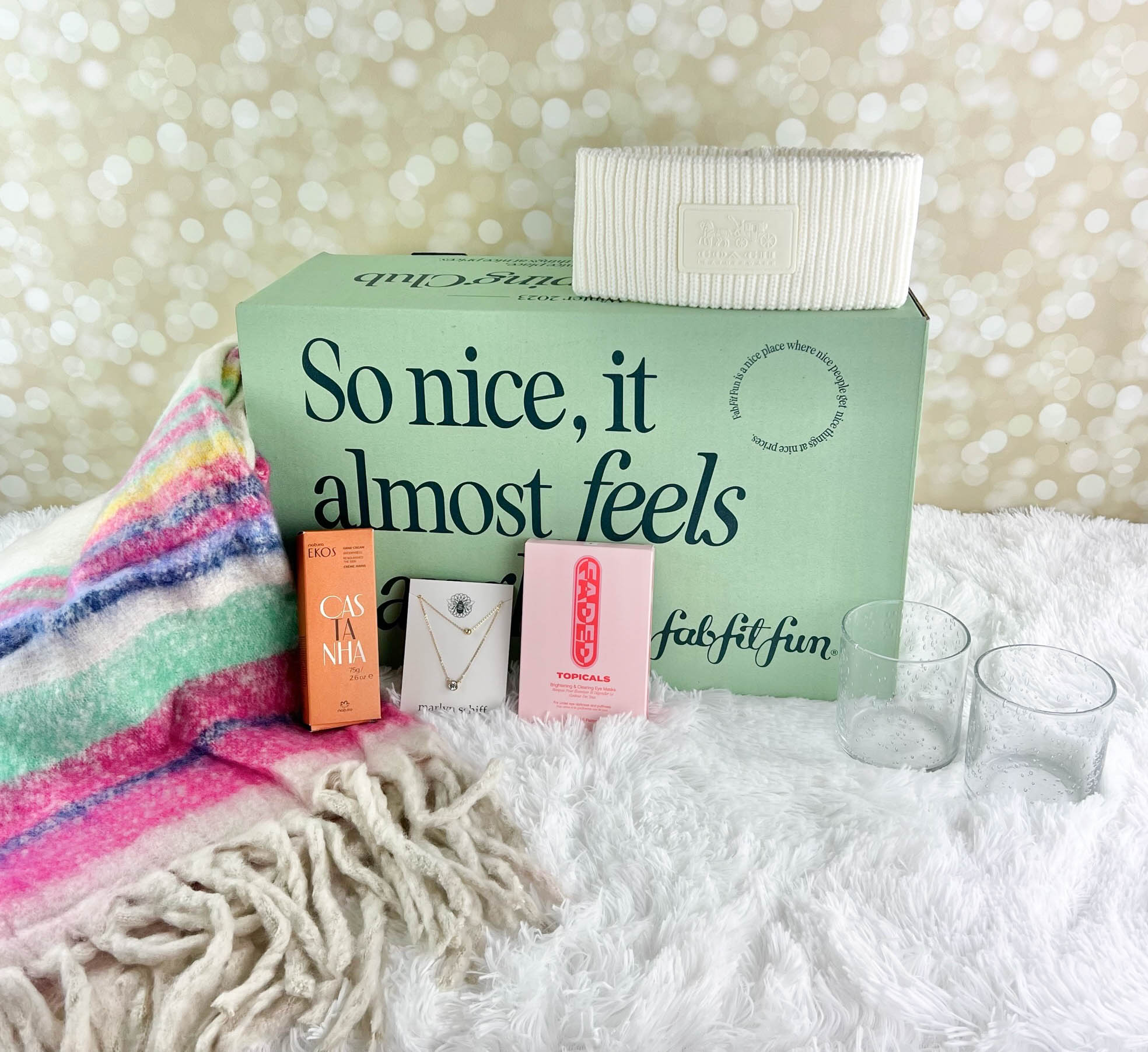 FabFitFun Winter 2023 Box Review: Staying Warm and Stylish with Luxurious Goodies