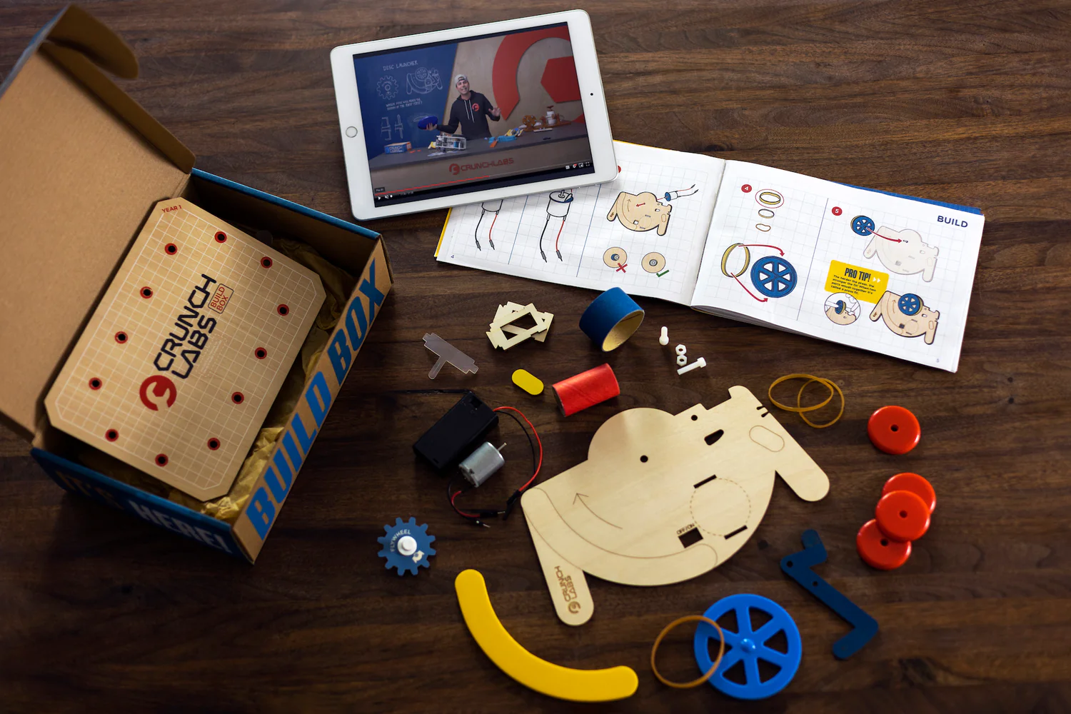 CrunchLabs Cyber Monday Deal: Get Up to 2 Months FREE on Mark Rober’s STEM Learning Kits!