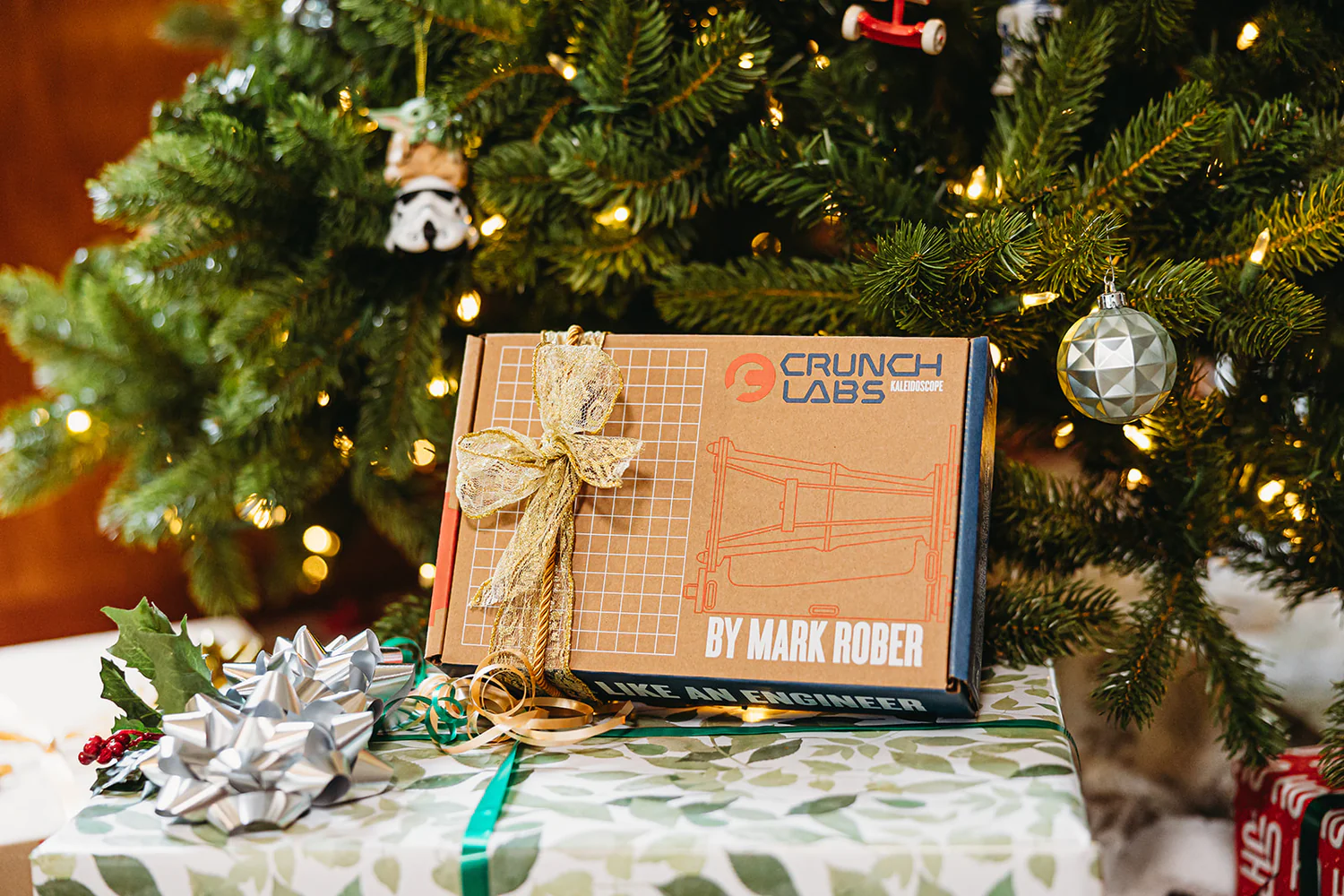 CrunchLabs Holiday Coupon: Mark Rober’s Innovative Kids Subscription Offers 2 Months FREE With Annual Plan!