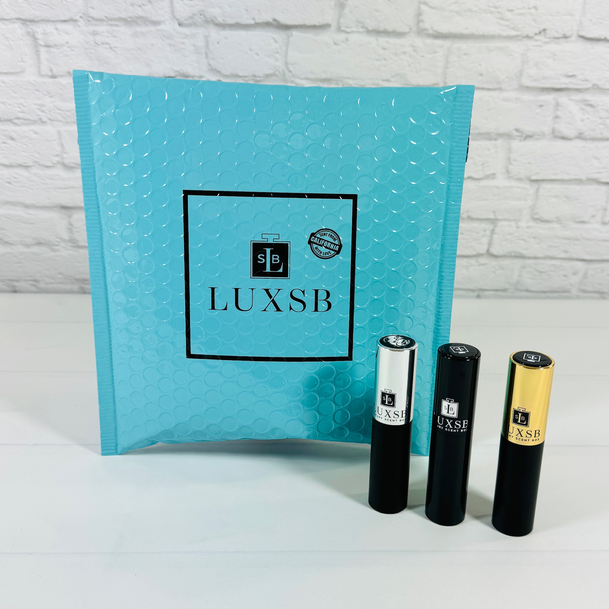 LUXSB – Luxury Scent Box Review June 2024: Travel-Sized Mancera Perfumes!