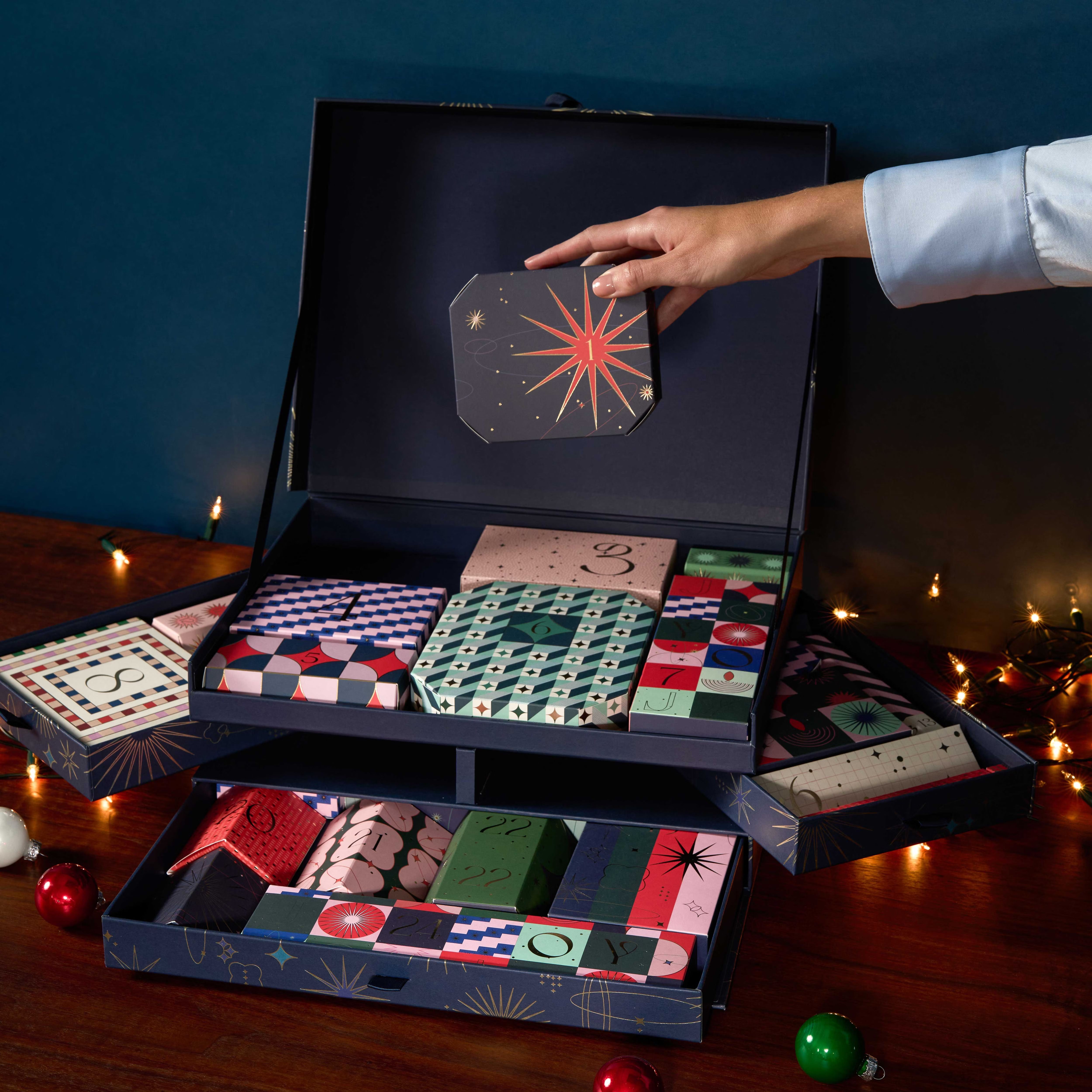 Papier Stationery Advent Calendar: 24 Doors of Desk Delights