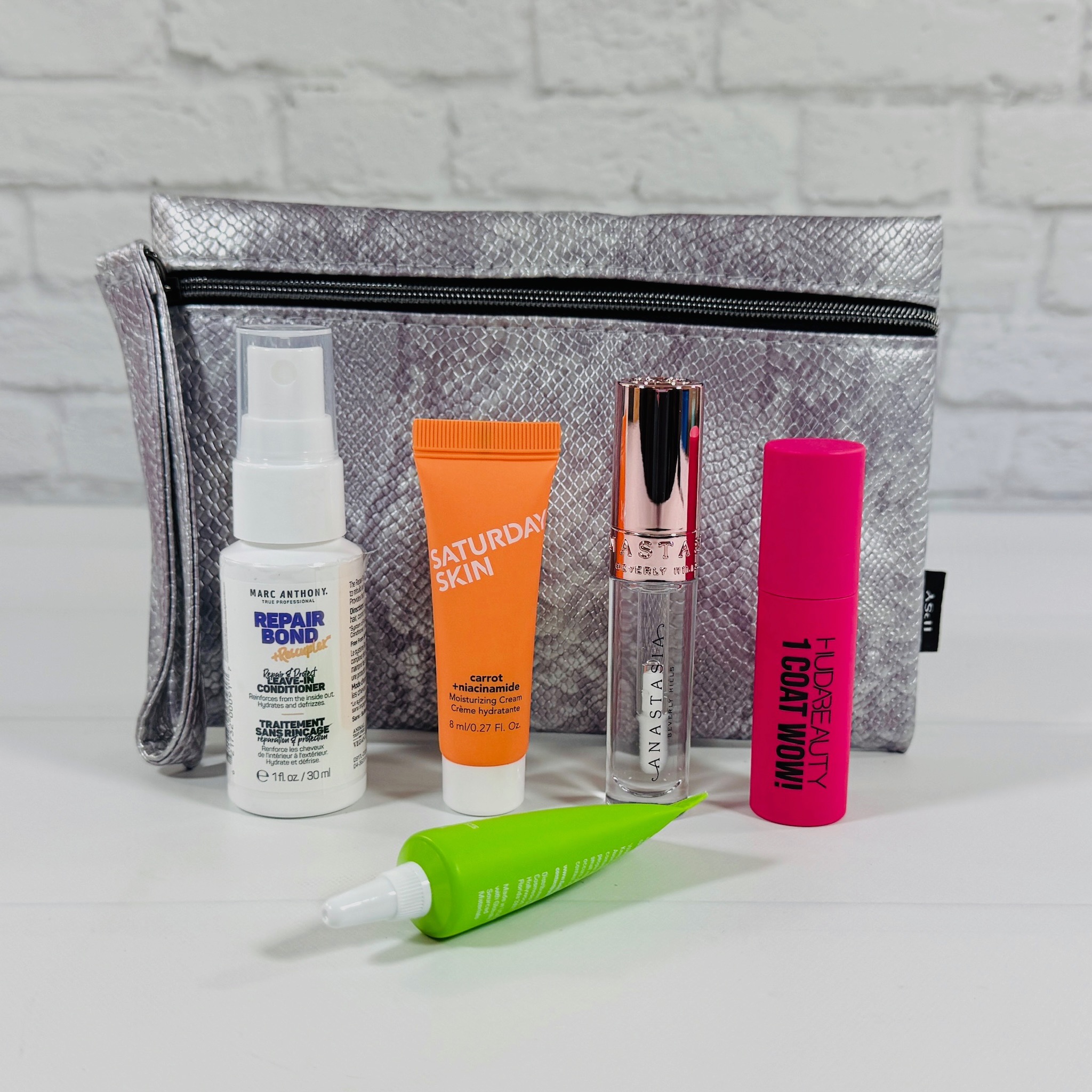 Ipsy Glam Bag November 2024 Review: Glow Off This Winter!