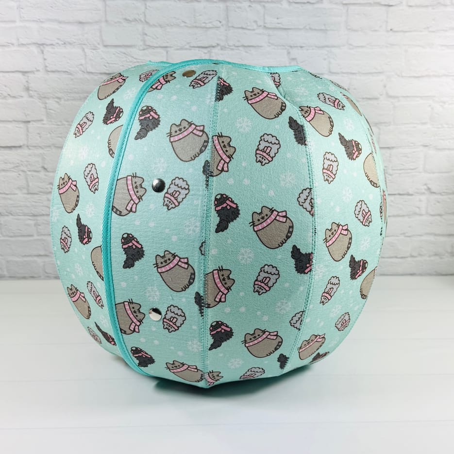 Cat Kit by Pusheen Box Winter 2024 Review: Staying Cozy - Hello ...
