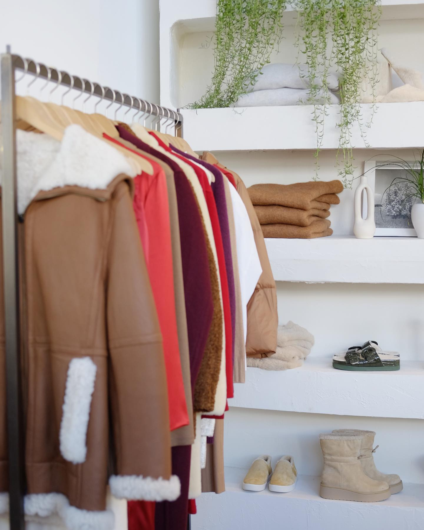 Say Hello to Vince Unfold: Hassle-Free Luxury Clothing Rentals for the Fashion-Forward