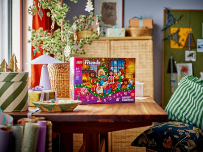 Lego Friends 2025 Advent Calendar: Build The Ultimate Holiday Sleepover Story!